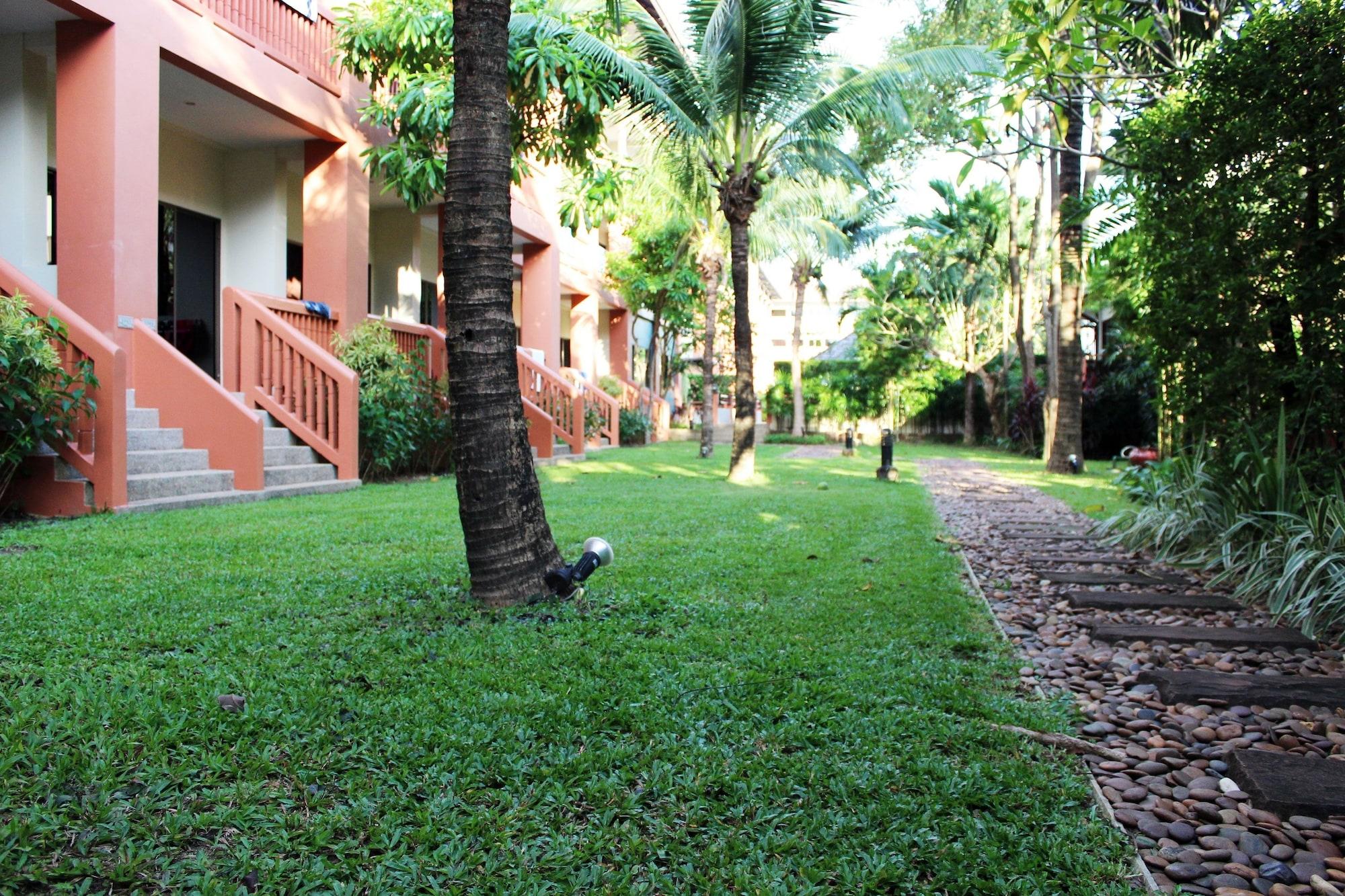Kata Sea Breeze Resort - Sha Plus Buitenkant foto