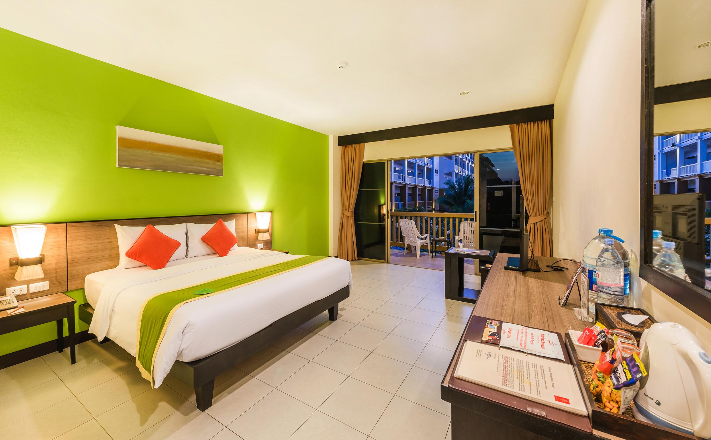 Kata Sea Breeze Resort - Sha Plus Buitenkant foto