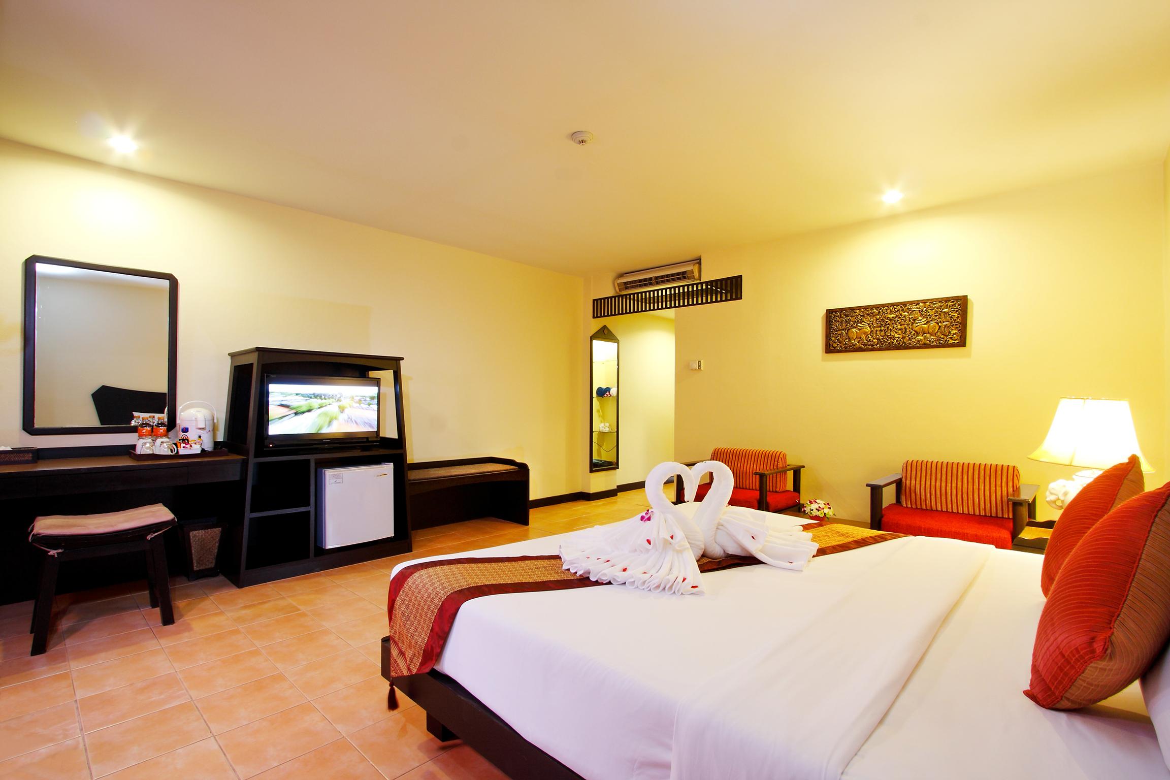 Kata Sea Breeze Resort - Sha Plus Buitenkant foto