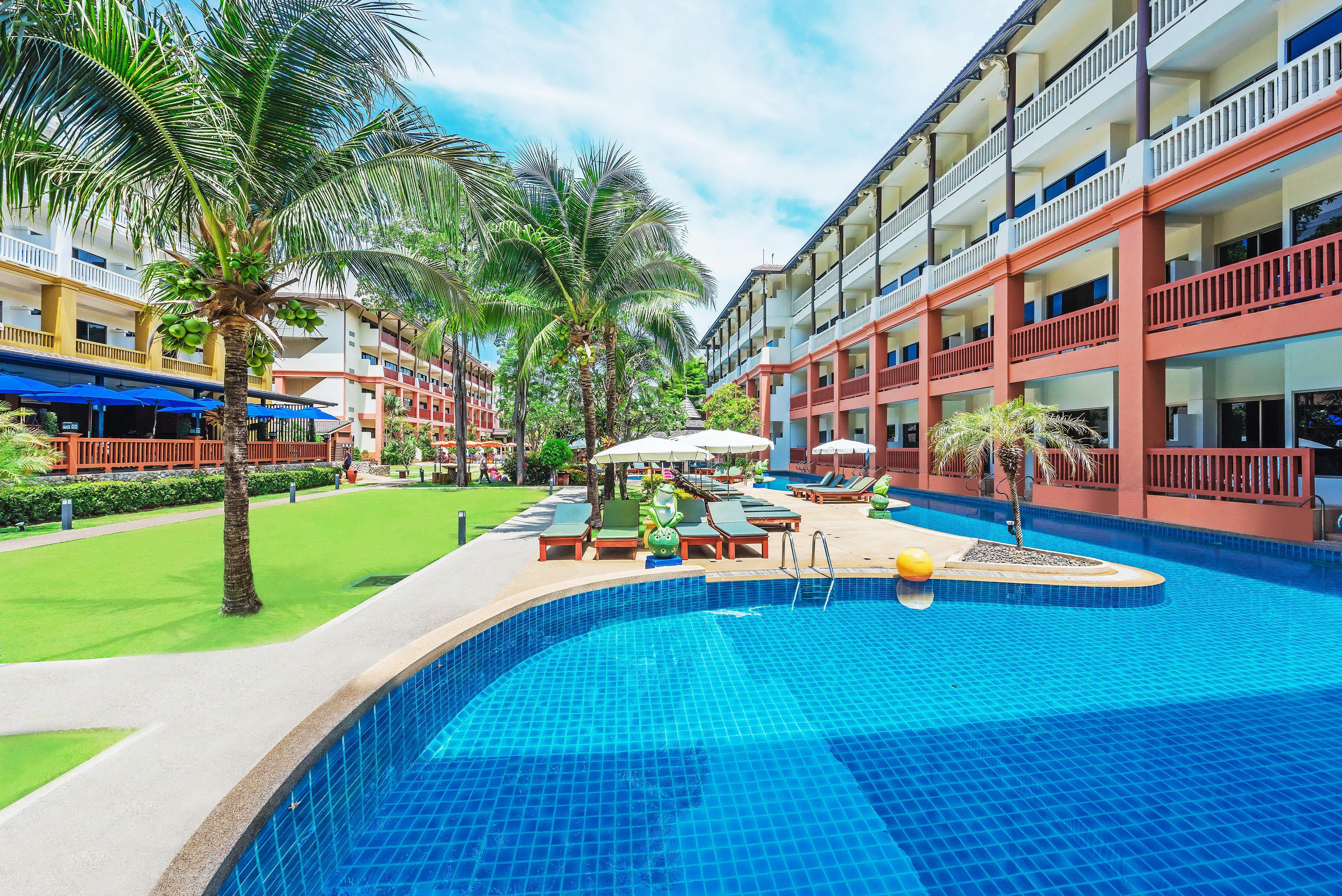 Kata Sea Breeze Resort - Sha Plus Buitenkant foto
